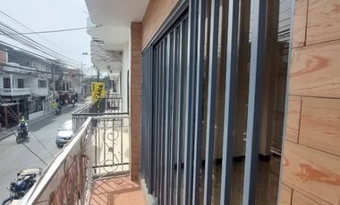 APARTAMENTO EN SEGUNDO PISO - BARRIO FLORALIA, CALI