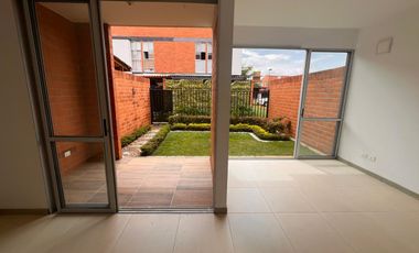 Casa Arriendo o Venta Cinco Soles, Jamundí, Esquinera, amplia y bien ubicada.