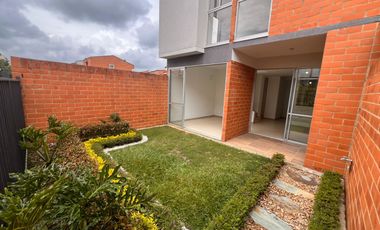 Casa Arriendo o Venta Cinco Soles, Jamundí, Esquinera, amplia y bien ubicada.