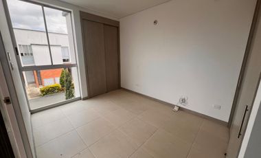 Casa Arriendo o Venta Cinco Soles, Jamundí, Esquinera, amplia y bien ubicada.