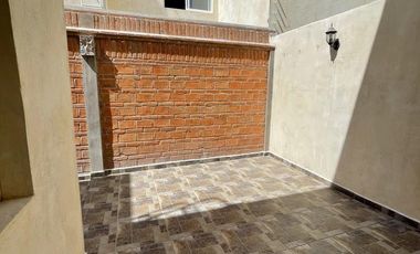 Casa en Venta al Norte en Bosques del Paraíso