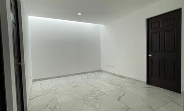 Casa en Venta al Norte en Bosques del Paraíso