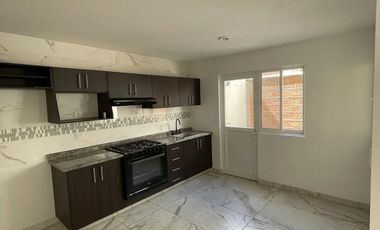 Casa en Venta al Norte en Bosques del Paraíso