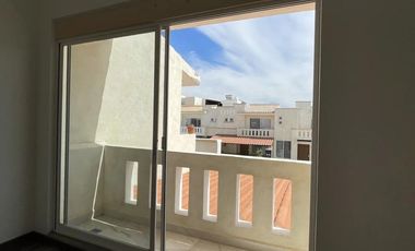 Casa en Venta al Norte en Bosques del Paraíso