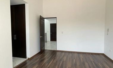 Casa en Venta al Norte en Bosques del Paraíso