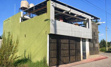 Amplia casa en venta en Amealco de Bonfil