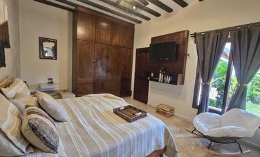 Casa Colonial Moderna con Piscina y Jardín en Fraccionamiento Privado en Valladolid