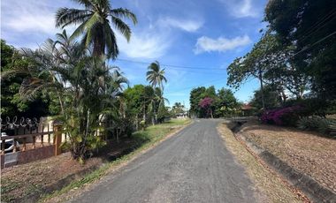 CHAME / BEJUCO / 1481 M / 4 HABITACION / 2 BAÑOS / PISCINA / AG