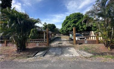 CHAME / BEJUCO / 1481 M / 4 HABITACION / 2 BAÑOS / PISCINA / AG