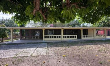 CHAME / BEJUCO / 1481 M / 4 HABITACION / 2 BAÑOS / PISCINA / AG