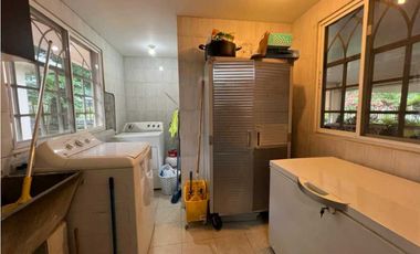 VENTA CASA EN ALBROOK 540M2 LLANOS DE CURUNDU CV