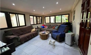 VENTA CASA EN ALBROOK 540M2 LLANOS DE CURUNDU CV