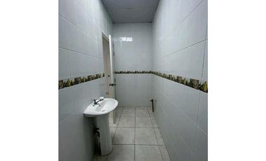 VENTA DE LOCAL COMERCIAL EN ALGARROBOS