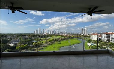 Apartamento en venta PH La Vista On The Green-Santa Maria (JAG)
