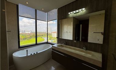 Apartamento en venta PH La Vista On The Green-Santa Maria (JAG)