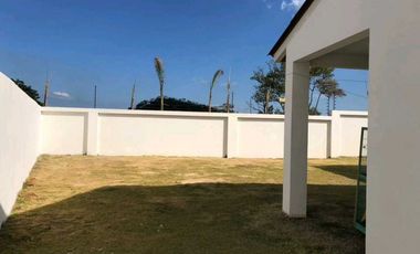 ALQUILO CASA LA CHORRERA COSTA VERDE SPRINT HILLS AMOBLADA