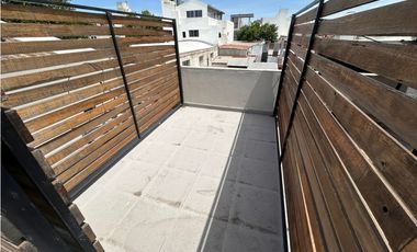 PH DE 2 AMBIENTES A LA CALLE MUY LUMINOSO - ITALIA 1848