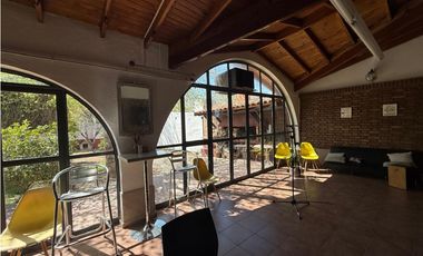 VENDE CASA CON QUINCHO CERRADO en DORREGO, GUAYMALLÉN, MENDOZA.