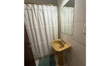 VENDE CASA CON QUINCHO CERRADO en DORREGO, GUAYMALLÉN, MENDOZA.