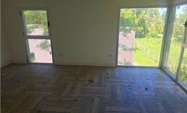 CASA EN CLUB DEL HARAS