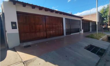 VENDE CASA en LAS TORTUGAS, GODOY CRUZ, MENDOZA.