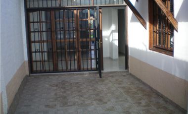VENDE CASA en LAS TORTUGAS, GODOY CRUZ, MENDOZA.
