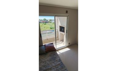 ALQUILER - UN DOR CON BALCON SEMI AMOBLADO - AV COLON 4800