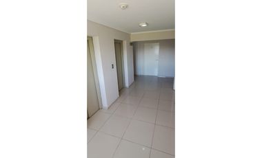 ALQUILER - UN DOR CON BALCON SEMI AMOBLADO - AV COLON 4800