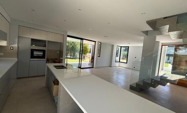 Casa en venta en Las Golondrinas