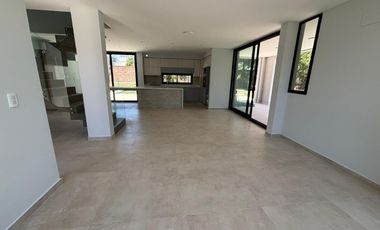 Casa en venta en Las Golondrinas