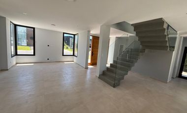 Casa en venta en Las Golondrinas