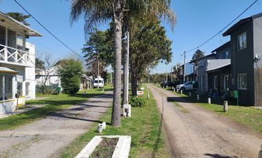 VENTA CASA 2 AMB, 2 LOTES, CLUB DE CAMPO, ESCOBAR