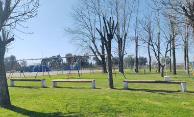 VENTA CASA 2 AMB, 2 LOTES, CLUB DE CAMPO, ESCOBAR