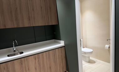 Oficina en arriendo en LO BARNECHEA