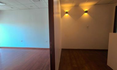 Oficina en arriendo en LA REINA