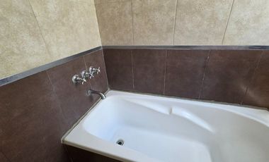 ALQUILER CASA 4AMBIENTES ALTOS DE HUDSON II PILETA