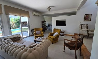 ALQUILER CASA 4AMBIENTES ALTOS DE HUDSON II PILETA