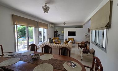 ALQUILER CASA 4AMBIENTES ALTOS DE HUDSON II PILETA