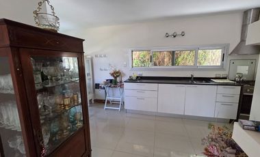 ALQUILER CASA 4AMBIENTES ALTOS DE HUDSON II PILETA