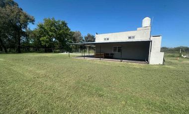 Venta Quinta con Pileta en CHACRAS DEL LAGO