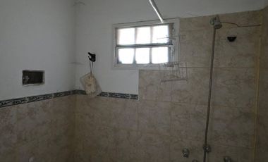 VENTA CASA 3 DORMITORIOS - ALLEN CENTRO