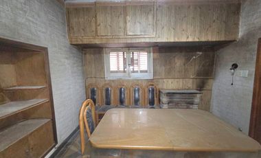 VENTA CASA 3 DORMITORIOS - ALLEN CENTRO