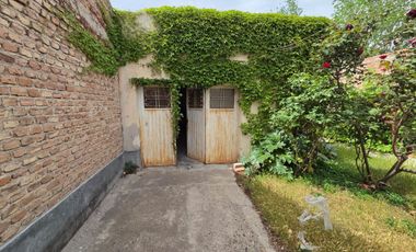 VENTA CASA 3 DORMITORIOS - ALLEN CENTRO