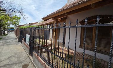 VENTA CASA 3 DORMITORIOS - ALLEN CENTRO