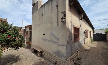 VENTA CASA 3 DORMITORIOS - ALLEN CENTRO