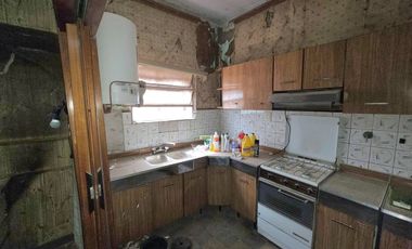 VENTA CASA 3 DORMITORIOS - ALLEN CENTRO