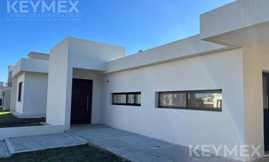 VENTA CASA 5 AMB A ESTRENAR EN VILLA ROSA
