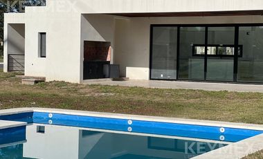 VENTA CASA 5 AMB A ESTRENAR EN VILLA ROSA