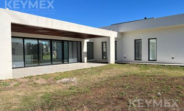 VENTA CASA 5 AMB A ESTRENAR EN VILLA ROSA