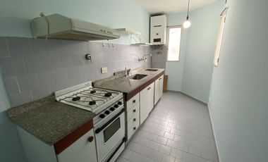 Departamento dos ambientes - Morón